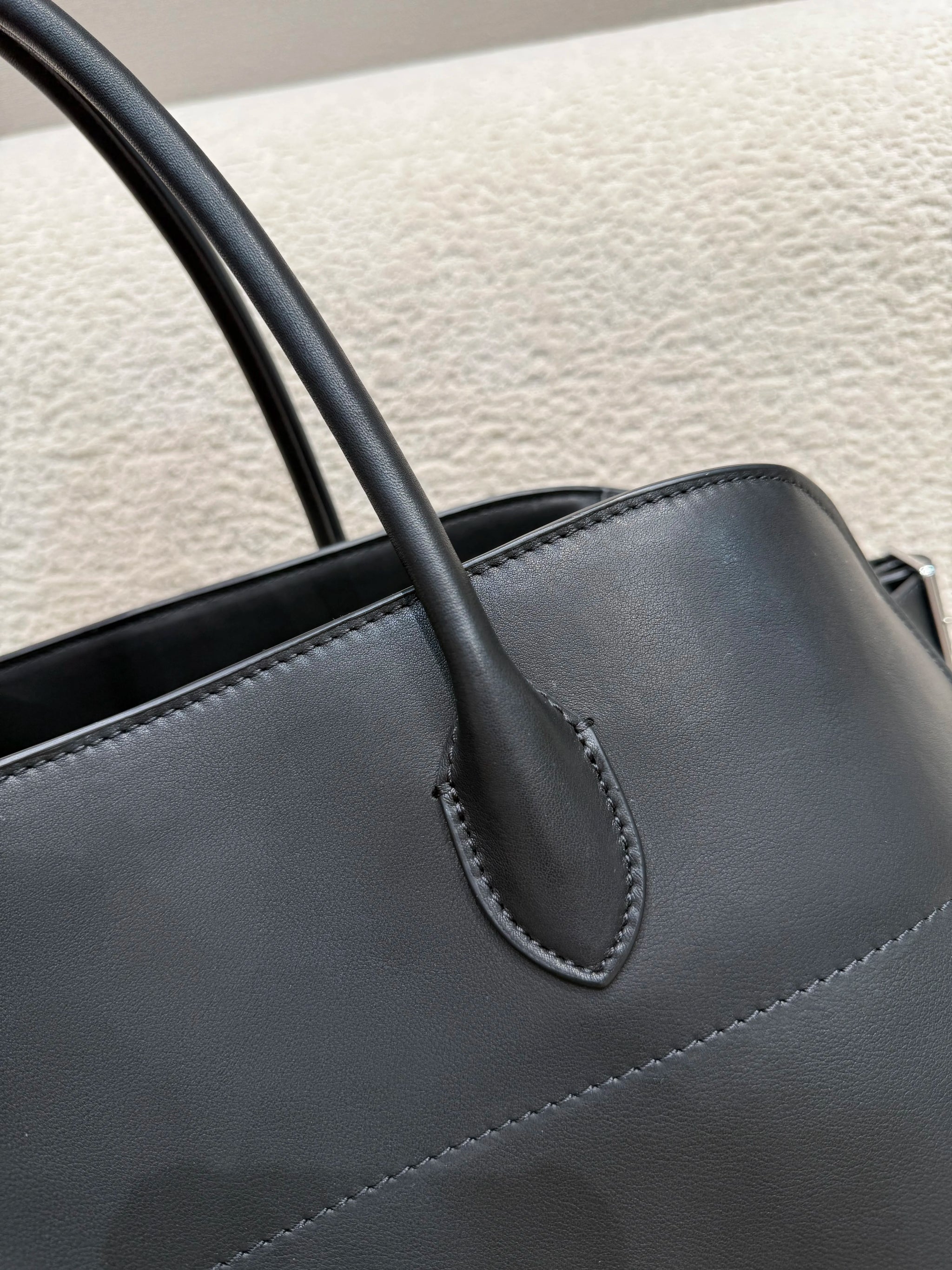 UXST Genuine Saddle Leather Tote Bag – All-Steel Hardware