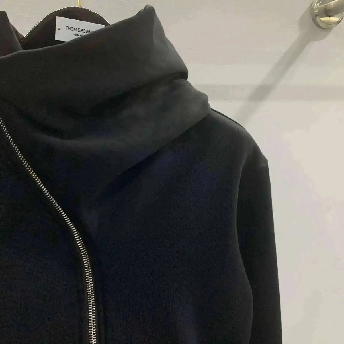 Men’s Cotton Zip-Up Hoodie | Modern Streetwear