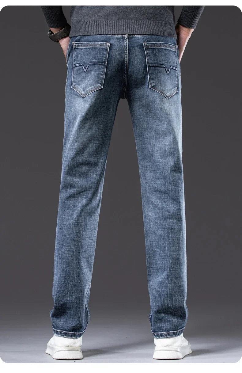 Men’s Classic Straight-Leg Stretch Jeans