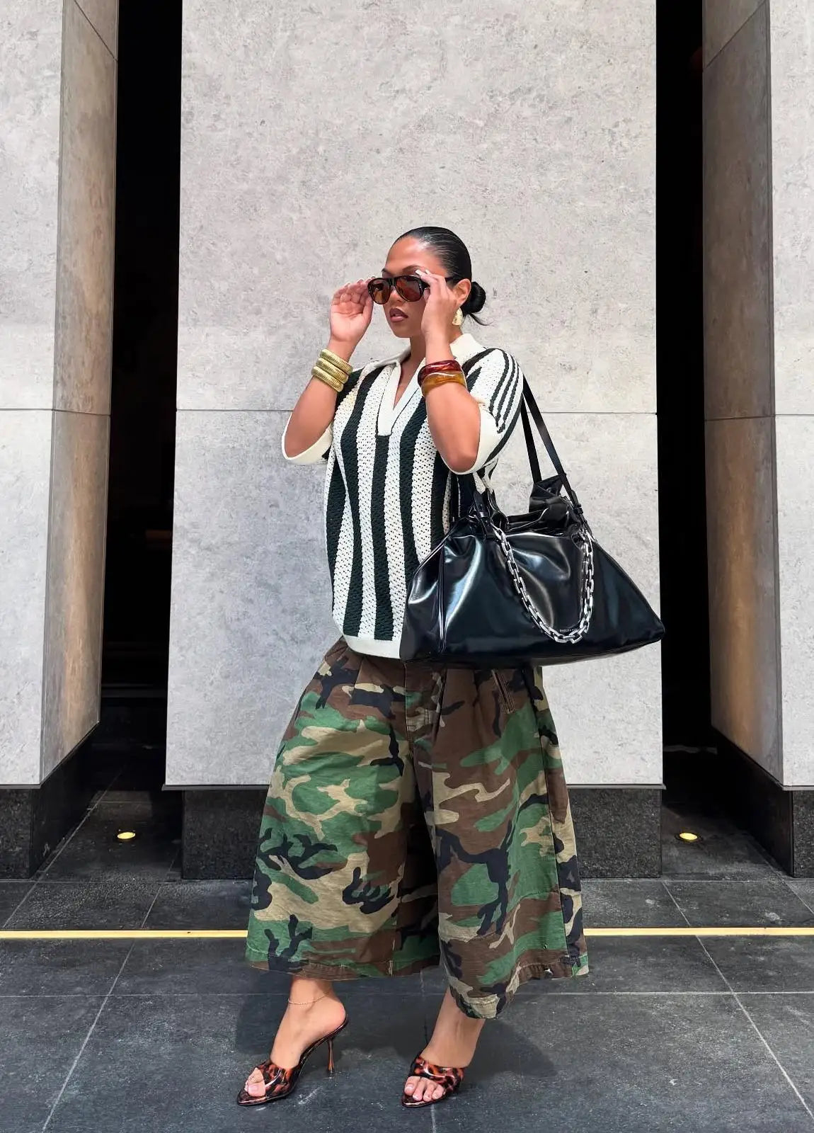Women's Camo Wide-Leg Streetwear Trousers - High-Waist Vintage Cargo Capris