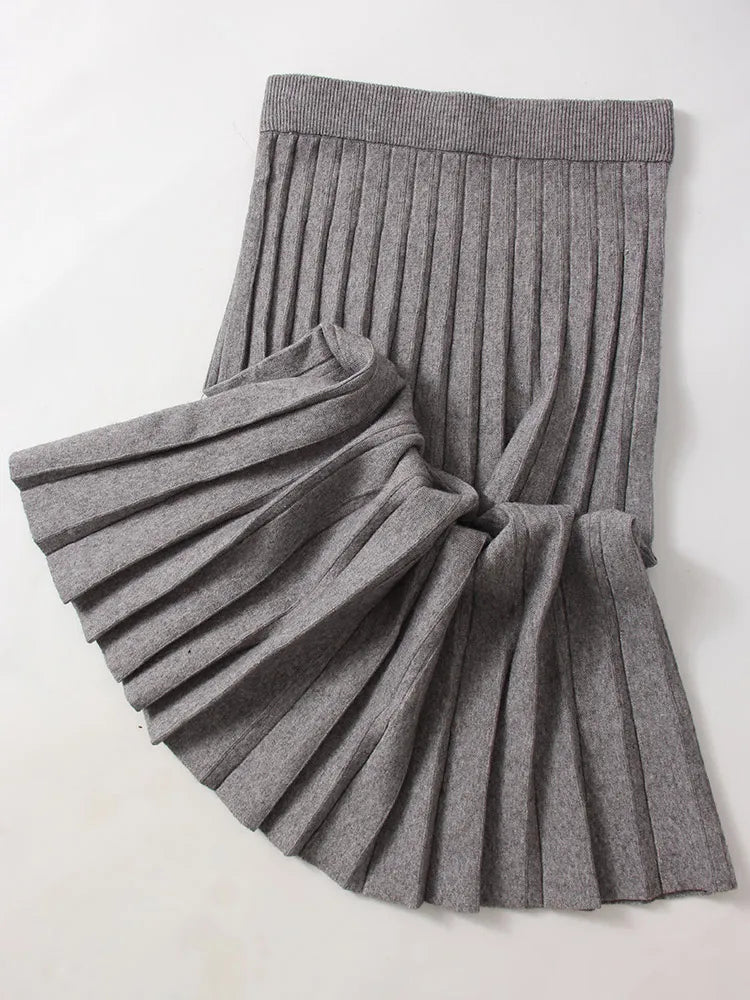 Elegant Knit Pleated Mini Skirt for Women