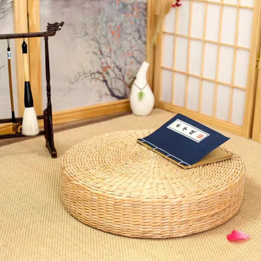 Handwoven Natural Straw Round Tatami Floor Cushion