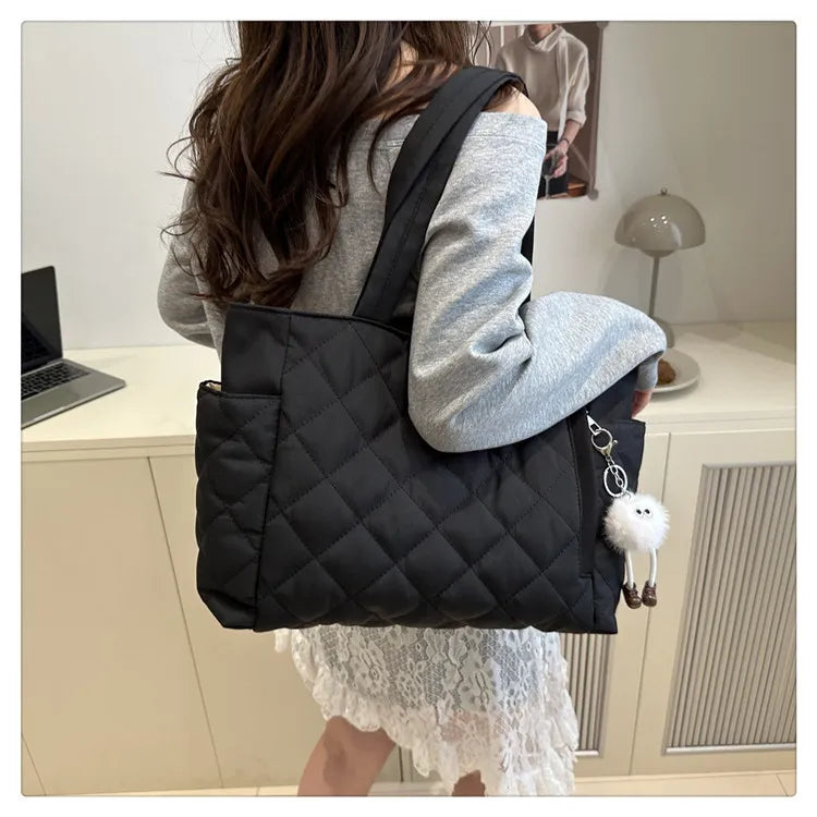Multi Pocket Women Mailman Bag Diamond Patterned Cotton Clothing Shoulder Bag Large Capacity Tote Bag Casual Nylon Shoulder Bag