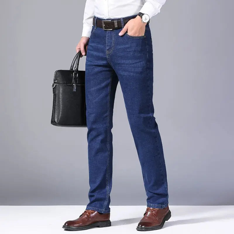 Men’s Classic Straight-Leg Stretch Jeans