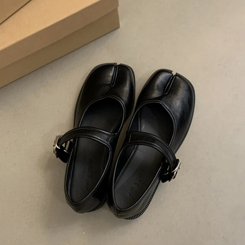 SUOJIALUN Women's Split-Toe Mary Jane Flats