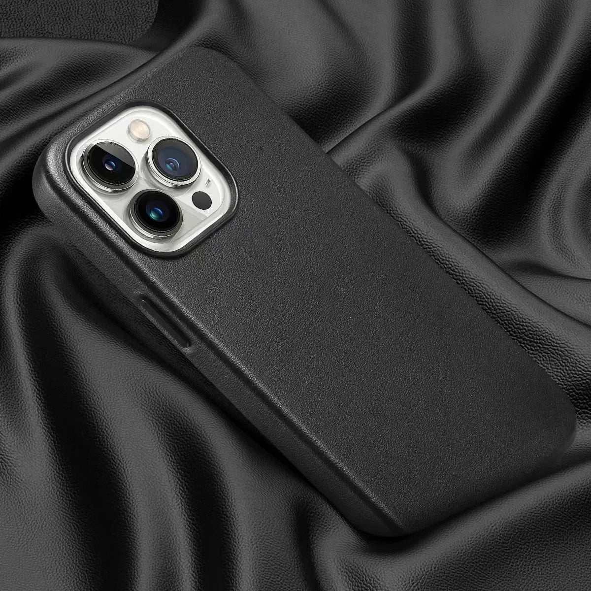MagSafe-Compatible Magnetic iPhone Case
