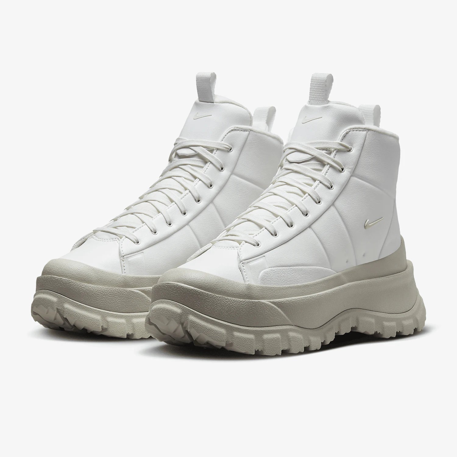 Nike Blazer Roam Mid Women's Sneakers – FQ9065-100