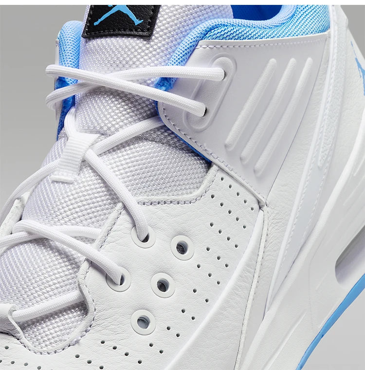 Jordan Max Aura 5 Men's Cushioned Walking Shoes