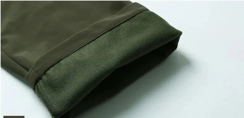 Men's Winter Fleece Straight-Leg Cargo Pants