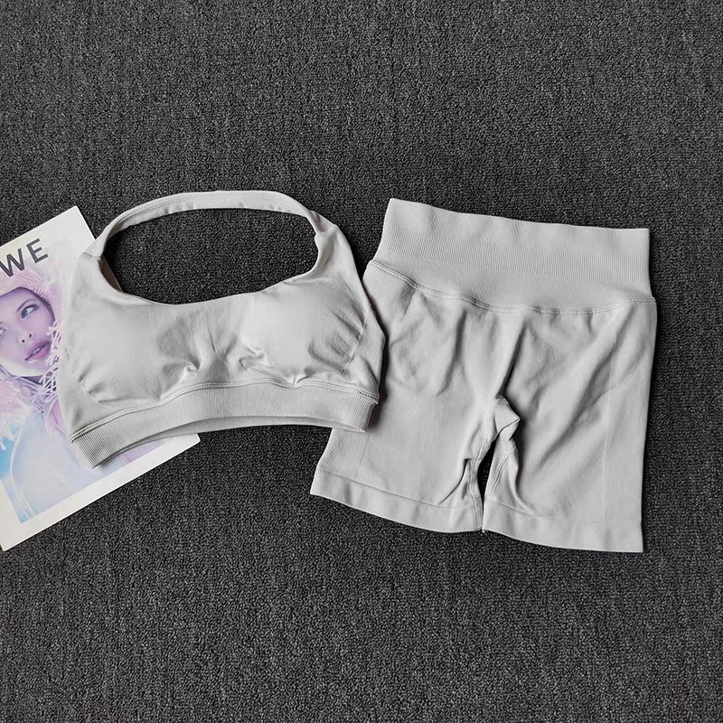 Women’s Seamless Yoga & Workout Set