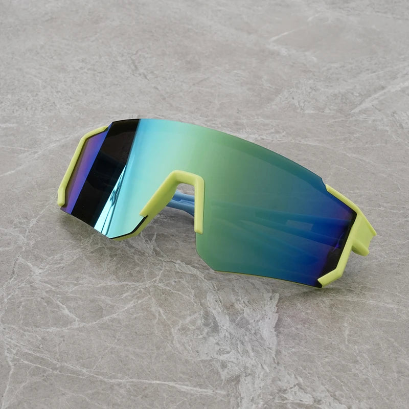 Kids' UV400 Sport Sunglasses – Stylish Outdoor Eye Protection