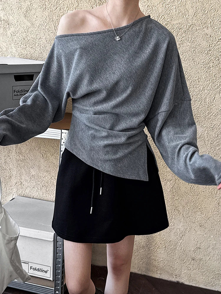 Women's Pleated Relaxed-Fit Sweatshirt