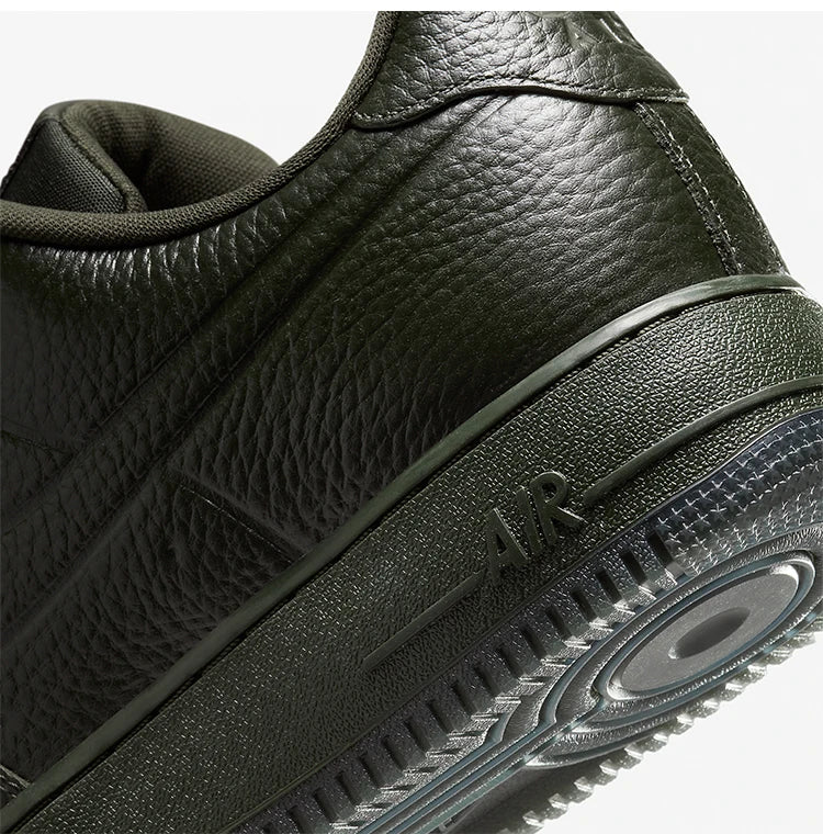 Nike FB8875-301 Men's Lightweight Classic Sneaker