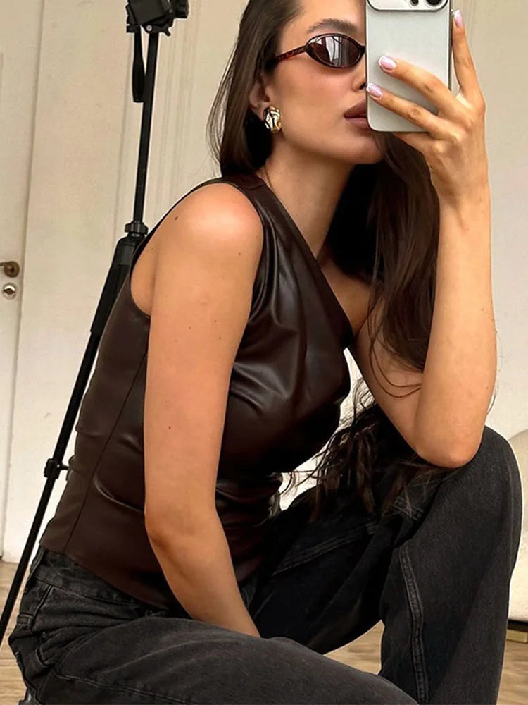 Slim-Fit One-Shoulder Sleek Vest