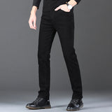 Men’s Classic Straight-Leg Stretch Jeans