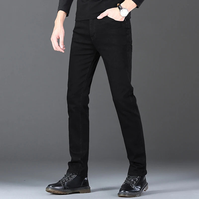 Men’s Classic Straight-Leg Stretch Jeans