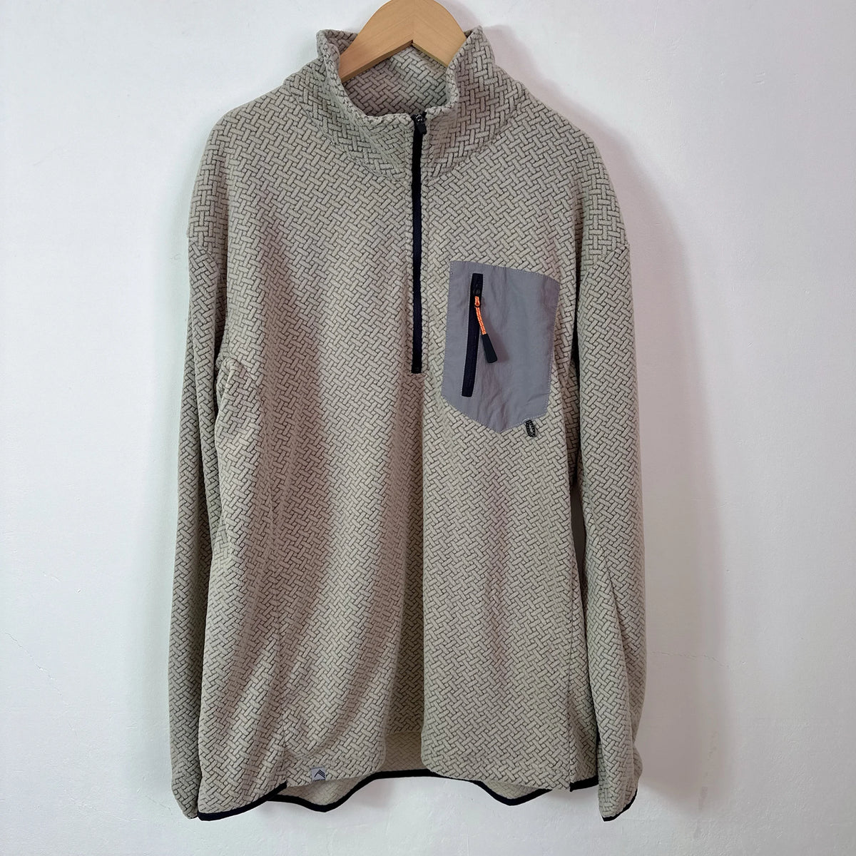 Original Men's Sporty Casual Hoodie Polyester Fiber Youth Trend Autumn Warm round Neck Chest Pocket No Button Men's Sweatshirt