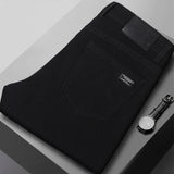 Men's Stretch Straight-Leg Jeans