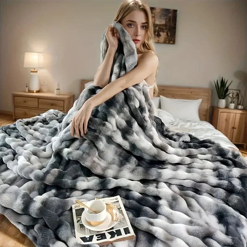 Luxury Faux Rabbit Fleece Throw – Ultra-Soft & Warm Knit Blanket