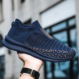 2026 Breathable Men Casual Shoes Lightweight Outdoor Male Walking Shoes Anti-slip Men's Sneakers Slip on Flats Vulcanized Shoes