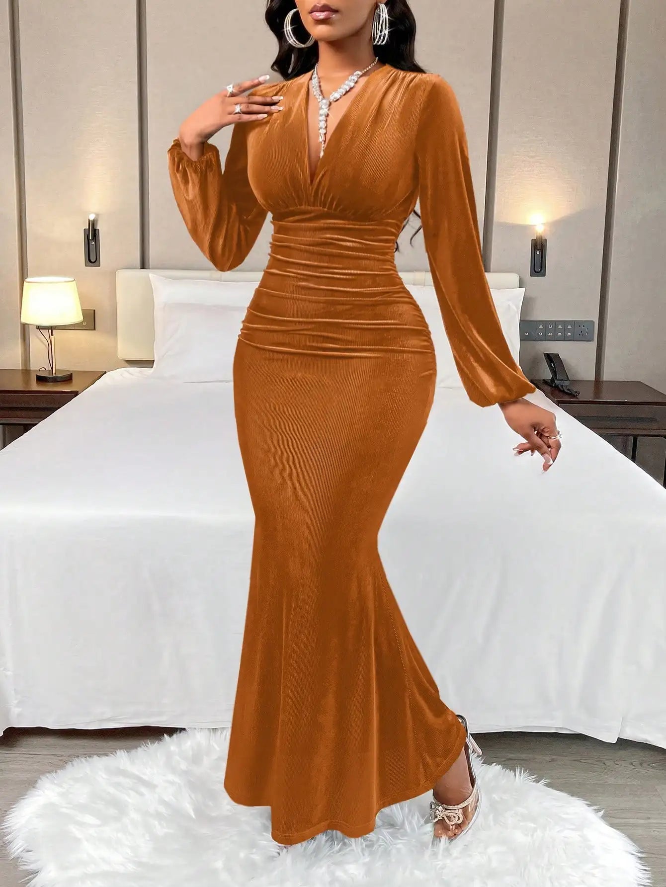 Women’s Elegant V-Neck Velvet Mermaid Evening Gown
