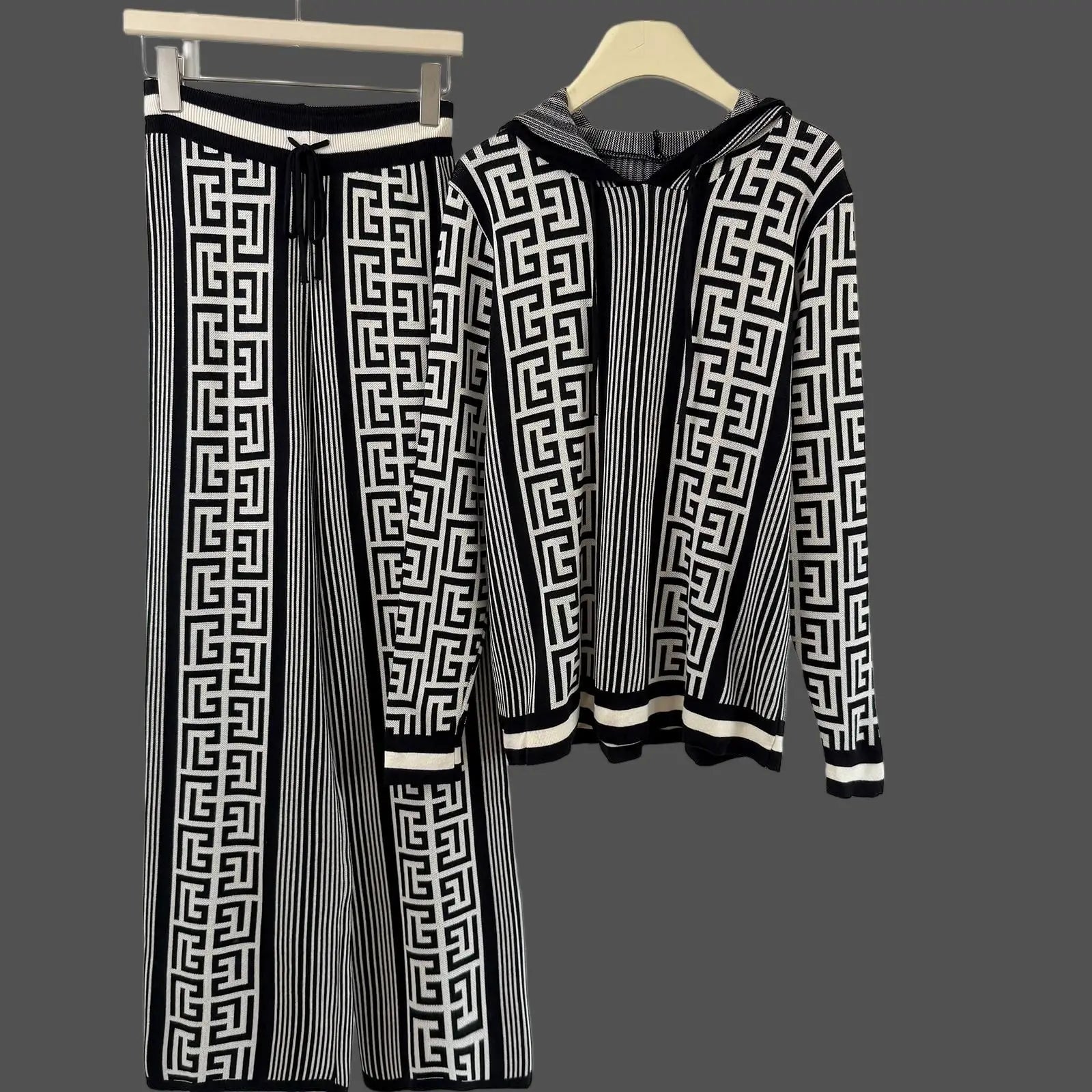 Geometric Knit Hoodie & High-Waist Wide-Leg Pants Set