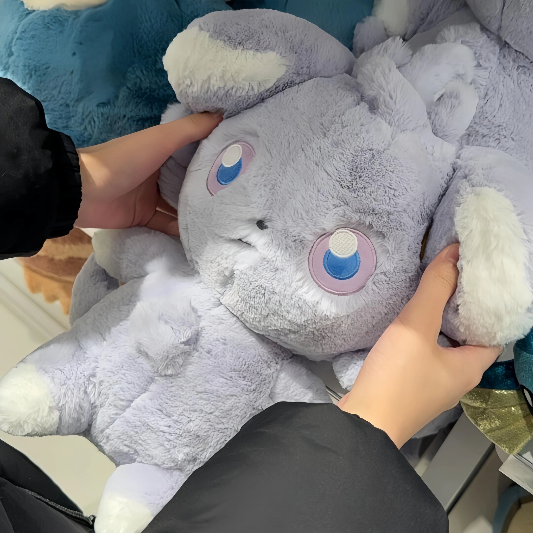 Pokémon Soft Hug Plush – Espurr & Meowstic Collection