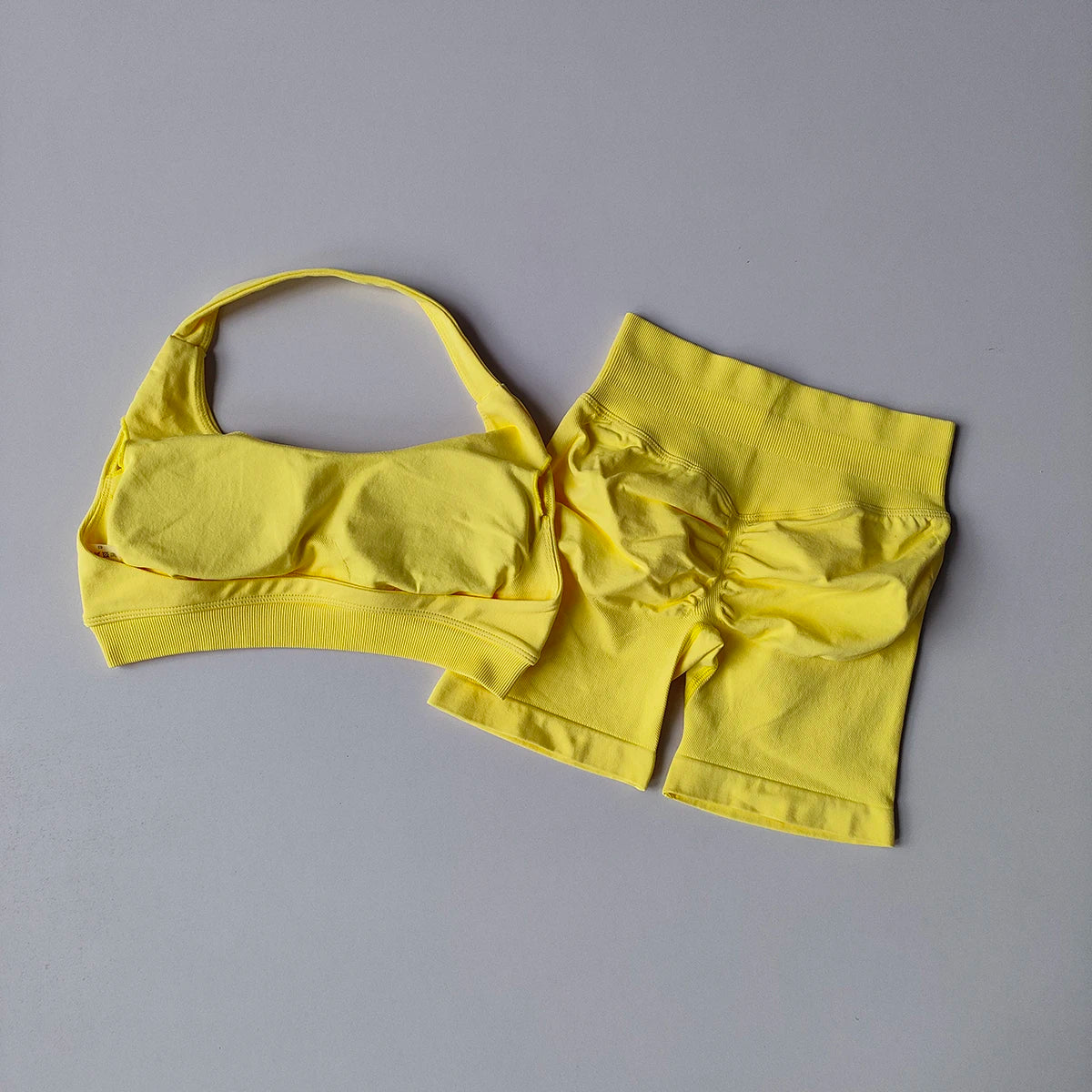 Women’s Seamless Yoga & Workout Set