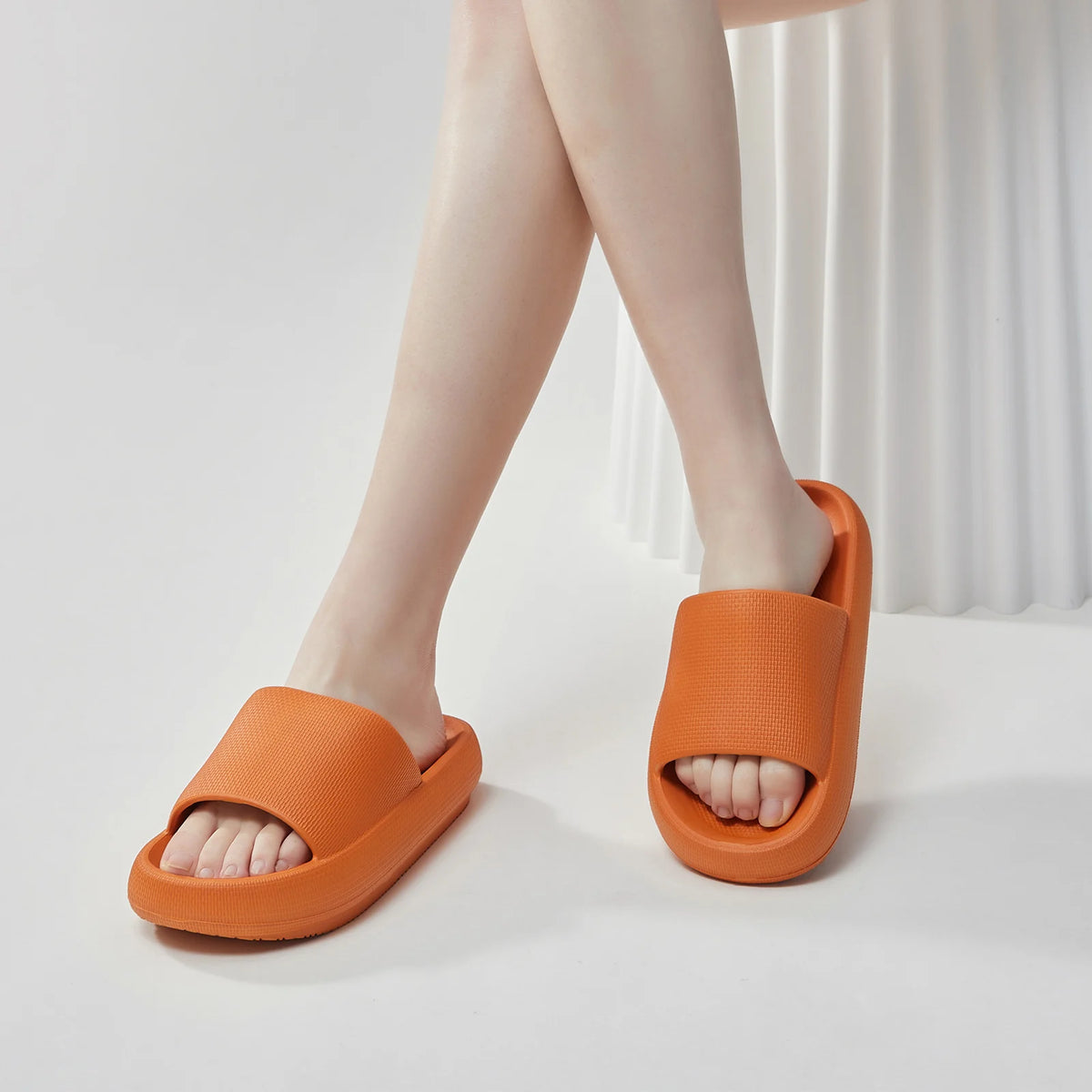 UTUNE Men’s Non-slip Slides Summer Indoor Slippers, Thick Sole Breathable Soft Sandals, Comfy Casual Home House Footwear