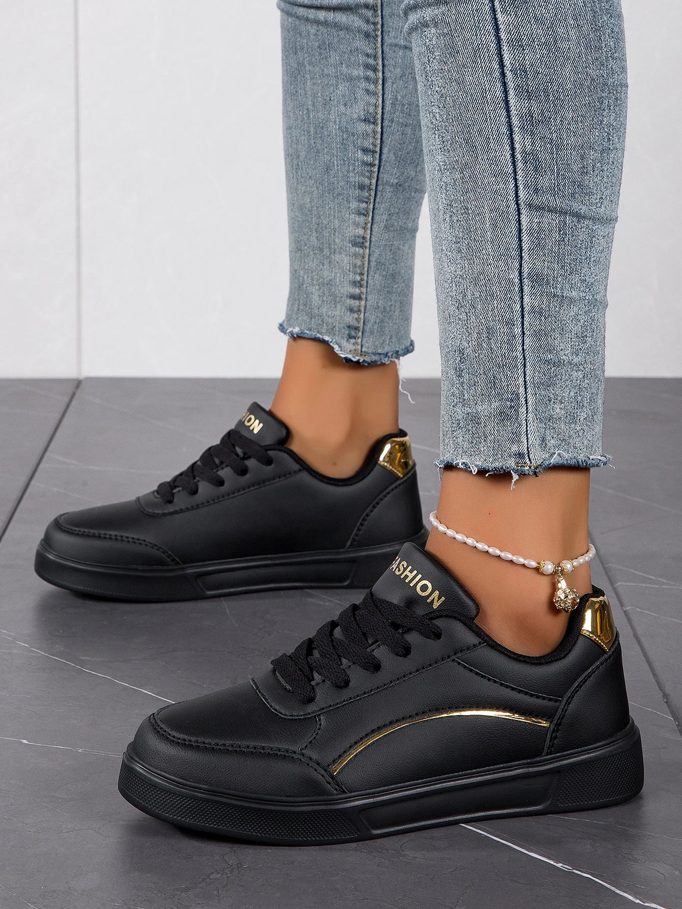 Baasploa Women’s Leather Platform Sneakers