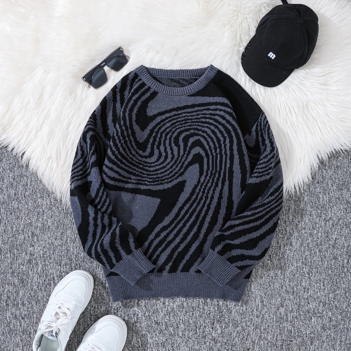 Men’s Contrast Maze Jacquard Crewneck Sweater