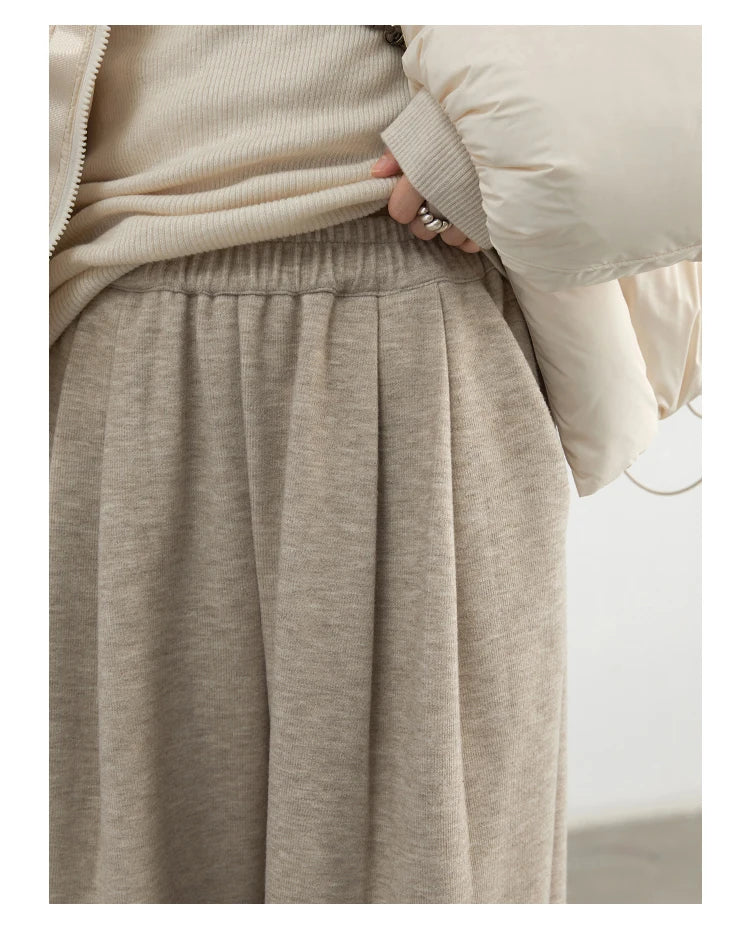 Women's High-Waisted Pleated Wide-Leg Trousers