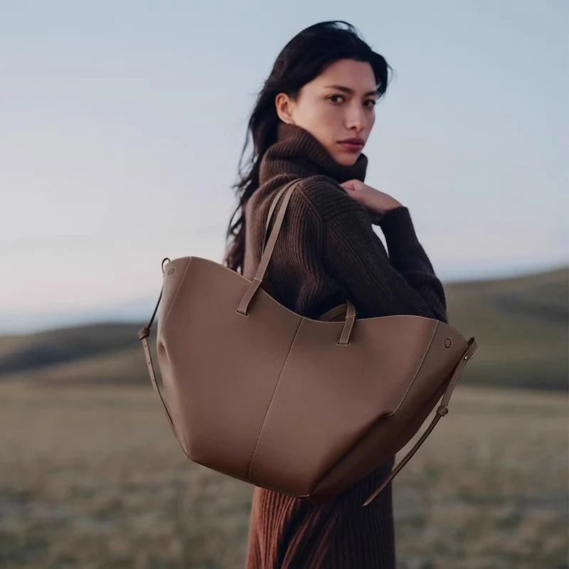 Luxury Wing Tote Bucket Bag – Large Capacity Y2K Pleated Handbag