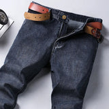 Men’s Classic Straight-Leg Stretch Jeans