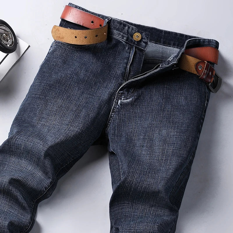 Men’s Classic Straight-Leg Stretch Jeans