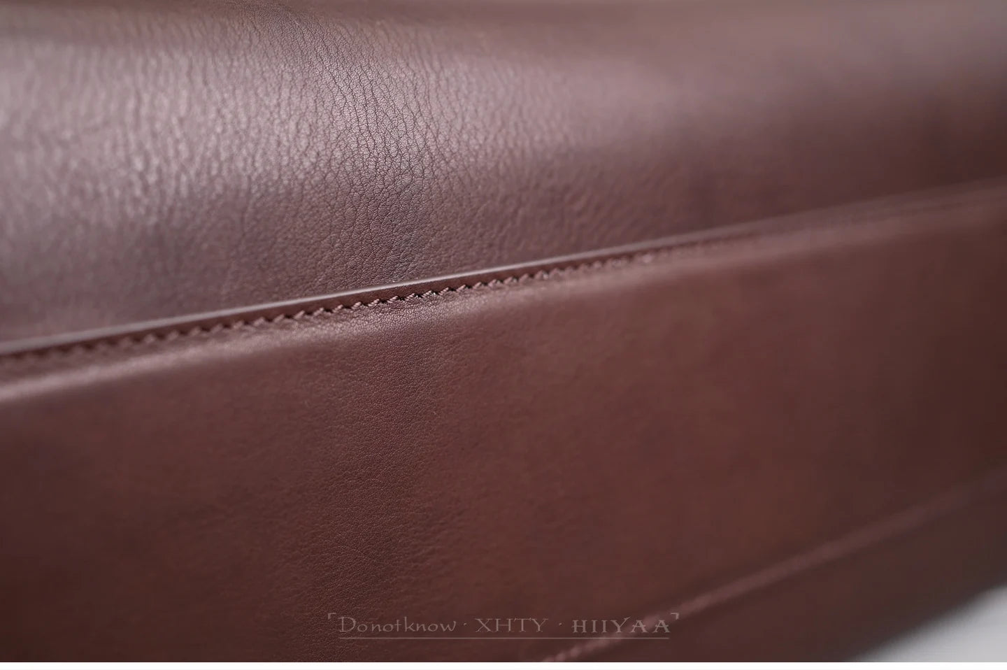 36cm Top-Grain Cowhide Tote — Effortless Everyday Elegance