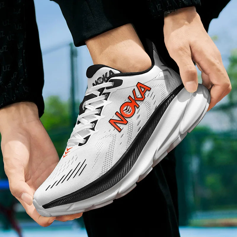 New Fashion Men Light Running Shoes Cushion Training Shoes Lightweight Wear-Resistant Sneakers