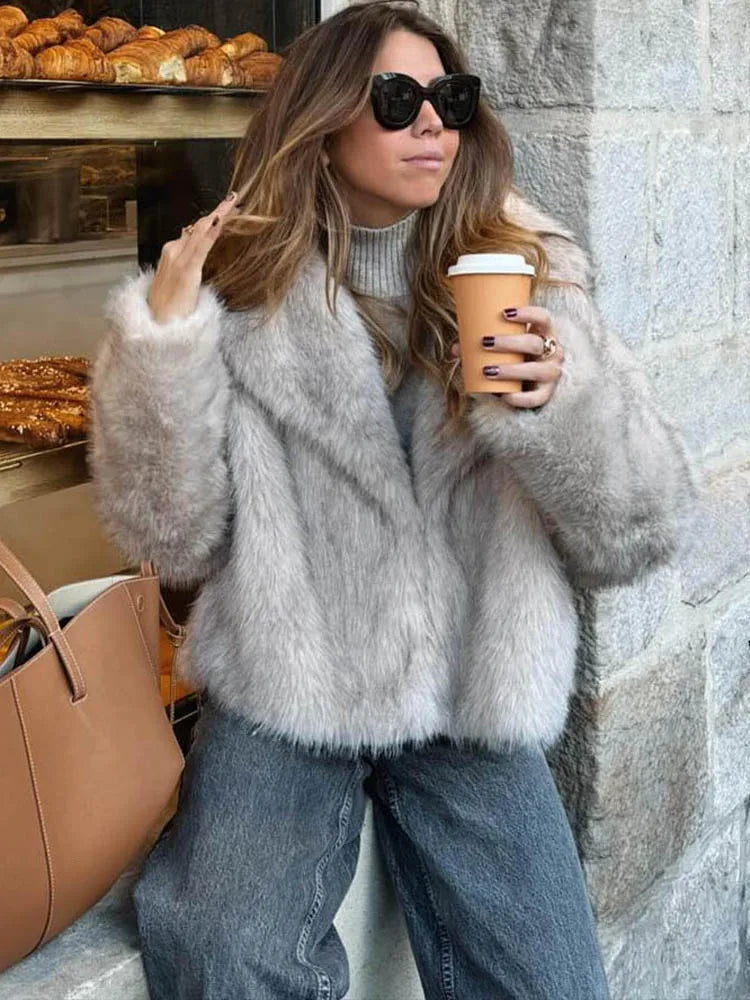 Chic Faux Fur Cropped Jacket