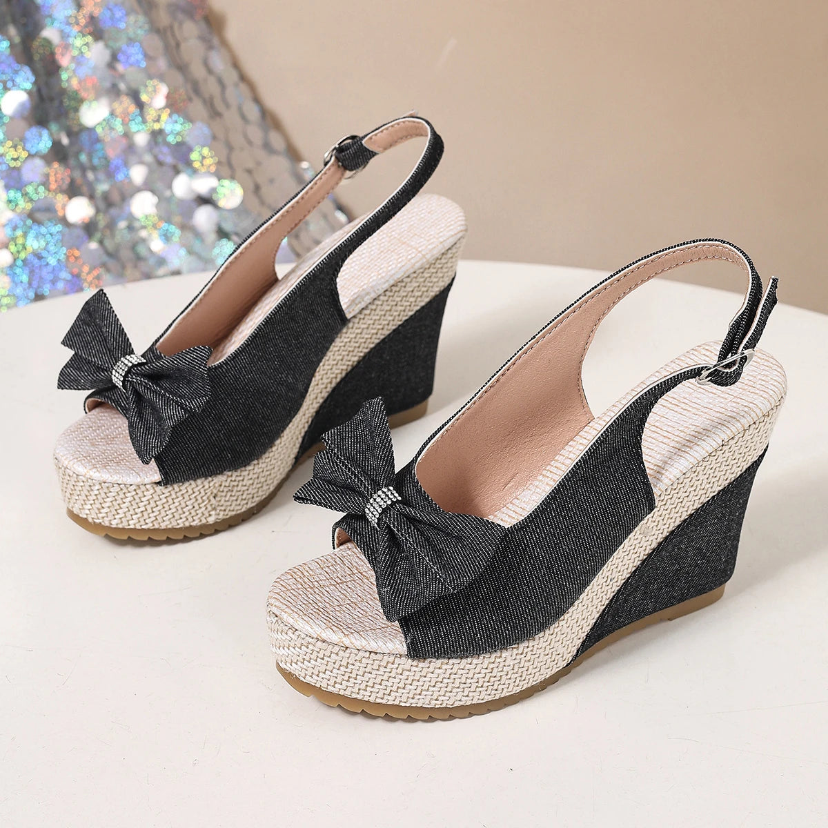Women's Rivet-Detail Wedge Sandals — Buckle Strap Platform Beach Shoes