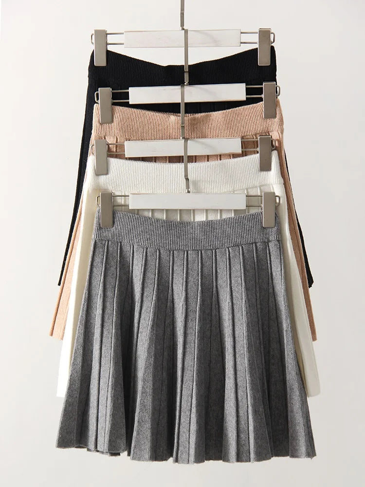 Elegant Knit Pleated Mini Skirt for Women