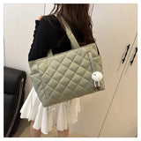 Multi Pocket Women Mailman Bag Diamond Patterned Cotton Clothing Shoulder Bag Large Capacity Tote Bag Casual Nylon Shoulder Bag