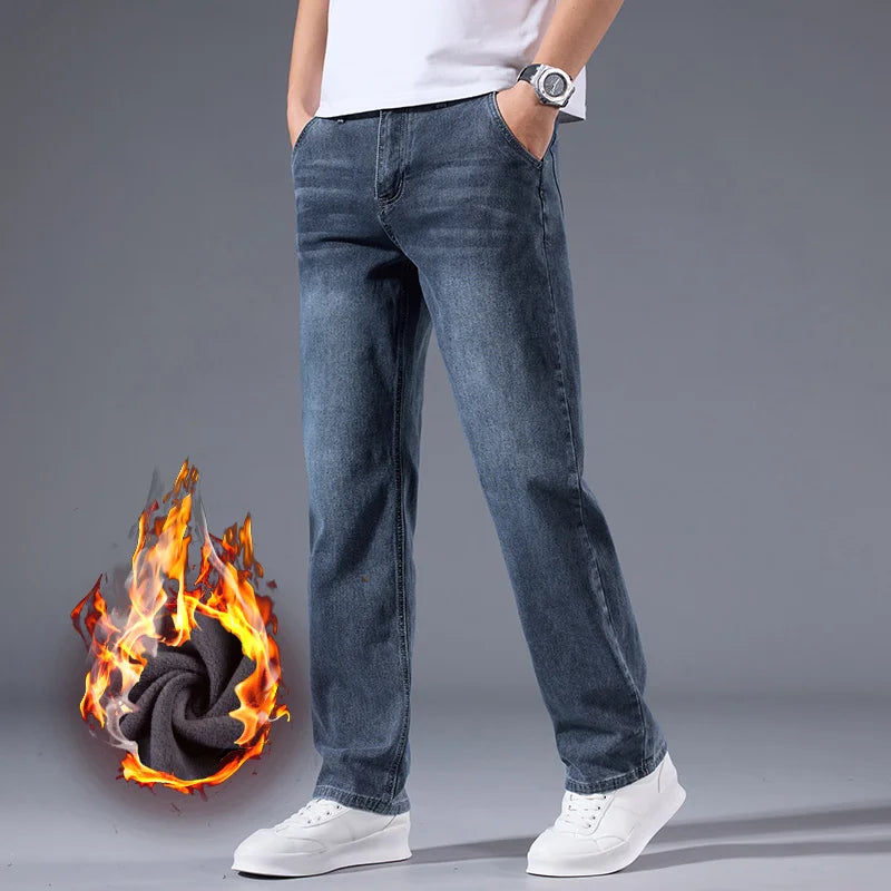 Men's Fleece-Lined Straight-Leg Stretch Jeans