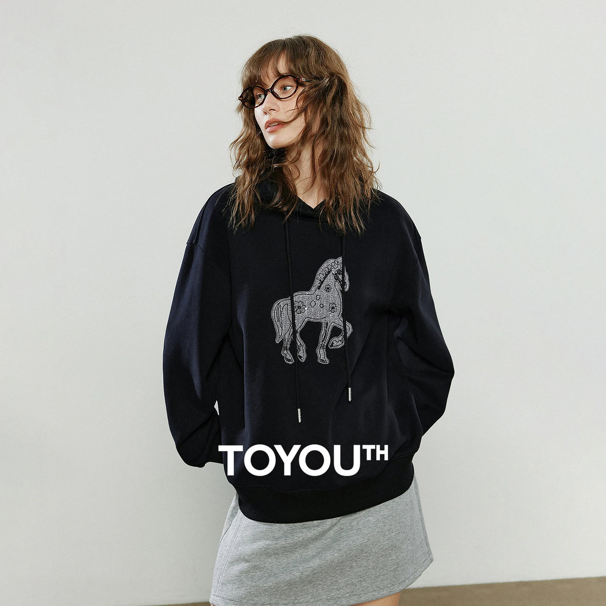 Women's Embroidered Relaxed-Fit Hoodie