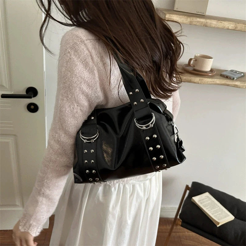 High Quality PU Leather Women's Shoulder Bag Large Capacity Y2K Underarm Bag Fashion Rivet Women Daily Boston Handbag