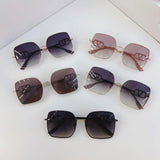 2025 New Fashion Metal Square Polarized Sun Glasses Women Luxury Diamond UV400 Sunglasses Ladies Oversized Eyewears Gafas De Sol