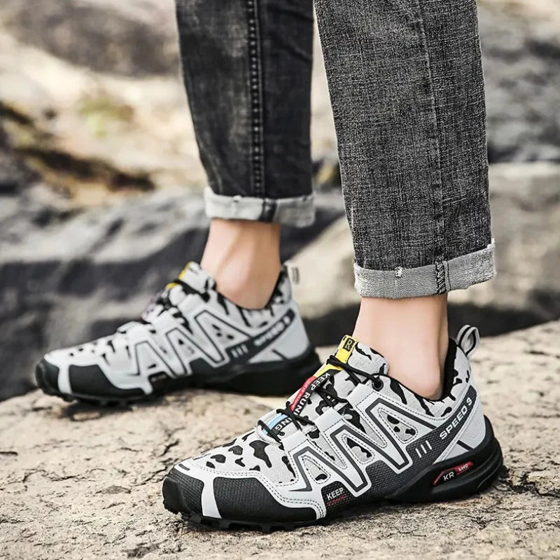 Men’s Lightweight Outdoor Mesh Sports Shoes