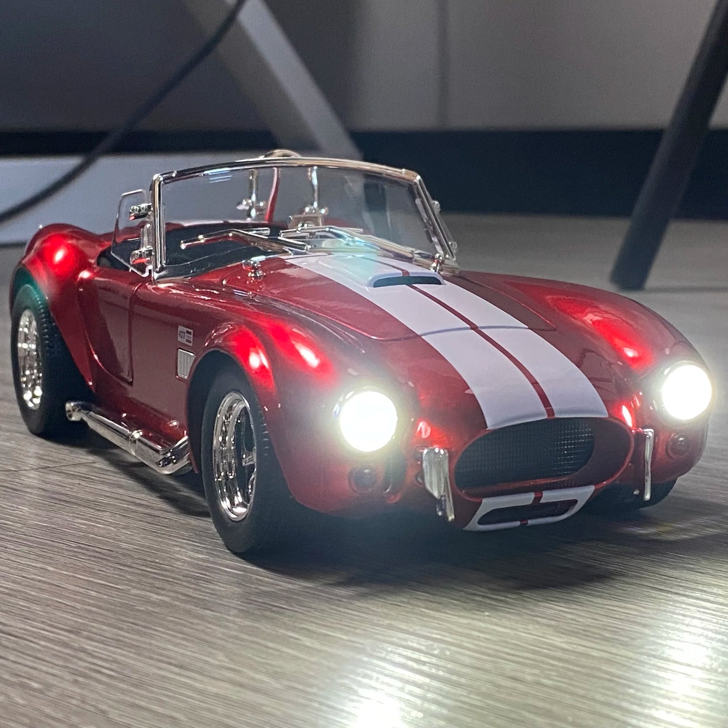 1:24 Ford Shelby Cobra 427 Roadster 1965 Diecast Model Car