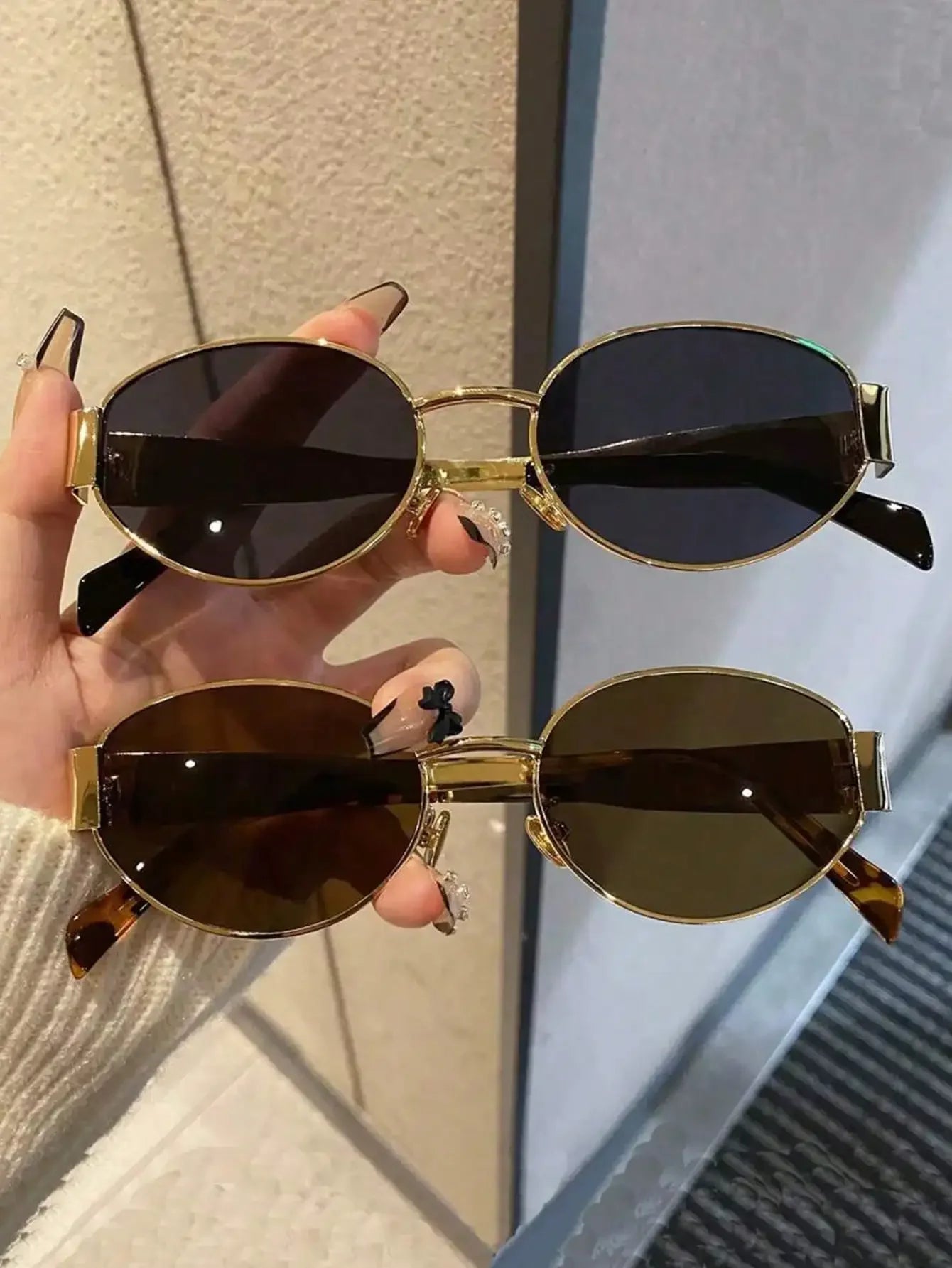 Oval Frame Women's Vintage Sunglasses | UV400 Metal