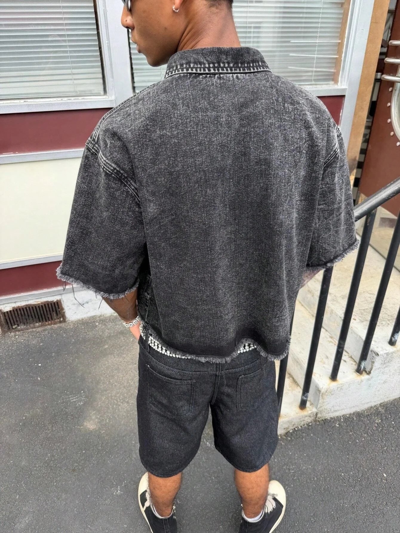 Men's Vintage Black Washed Embroidered Raw Edge Denim Short-Sleeve Shirt, Y2K Streetwear Cropped Top