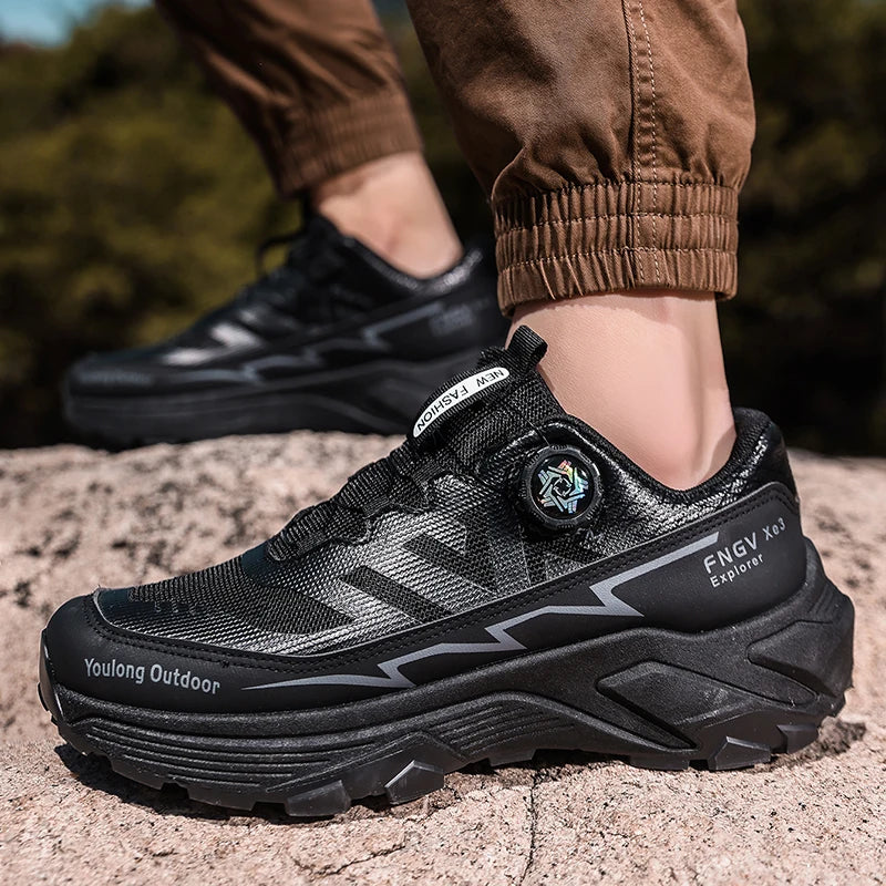 Outdoor Hiking Shoes for Men, Lightweight Travel Hiking Shoes, Breathable Mesh Sneakers, Casual Walking Shoes, Rotating Buckle Design, Non-Slip and Wear-Resistant Trail Shoes, Suitable for Mountaineering and Camping, 2026 New